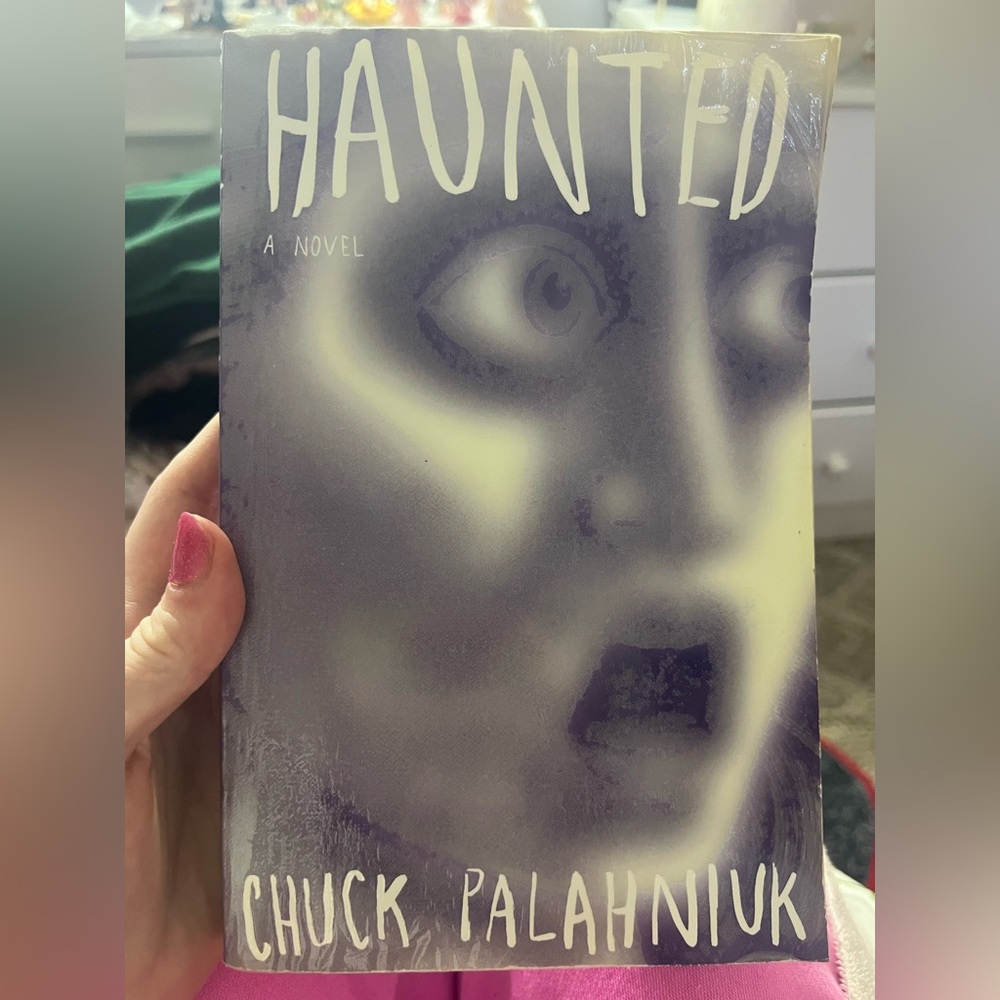 Haunted Novel by Chuck Palahniuk